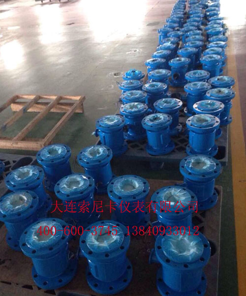 手持式超聲波流量計(jì)測(cè)量現(xiàn)場(chǎng)